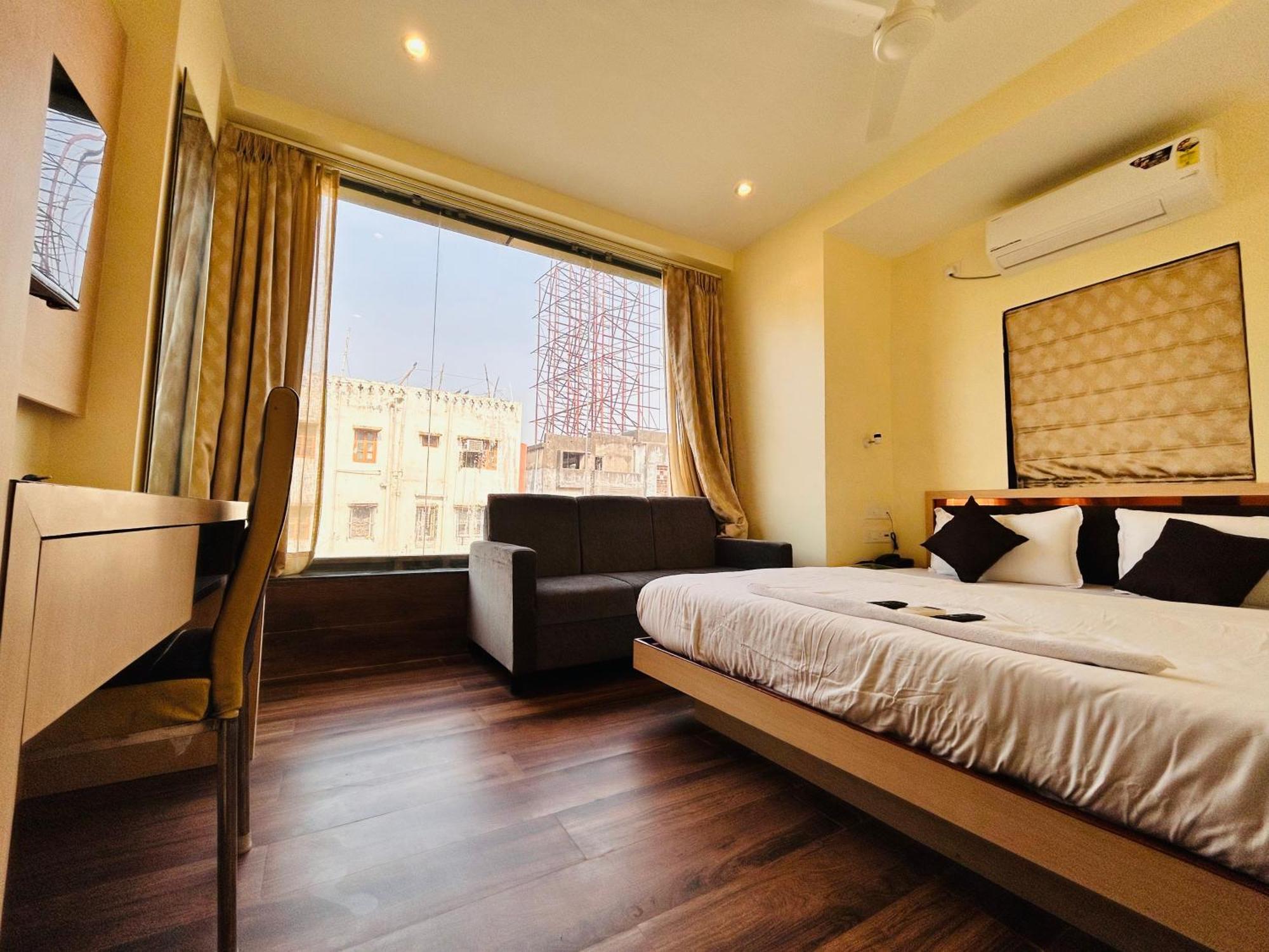 Hotel Golden Square - Kolkata Airport Zewnętrze zdjęcie